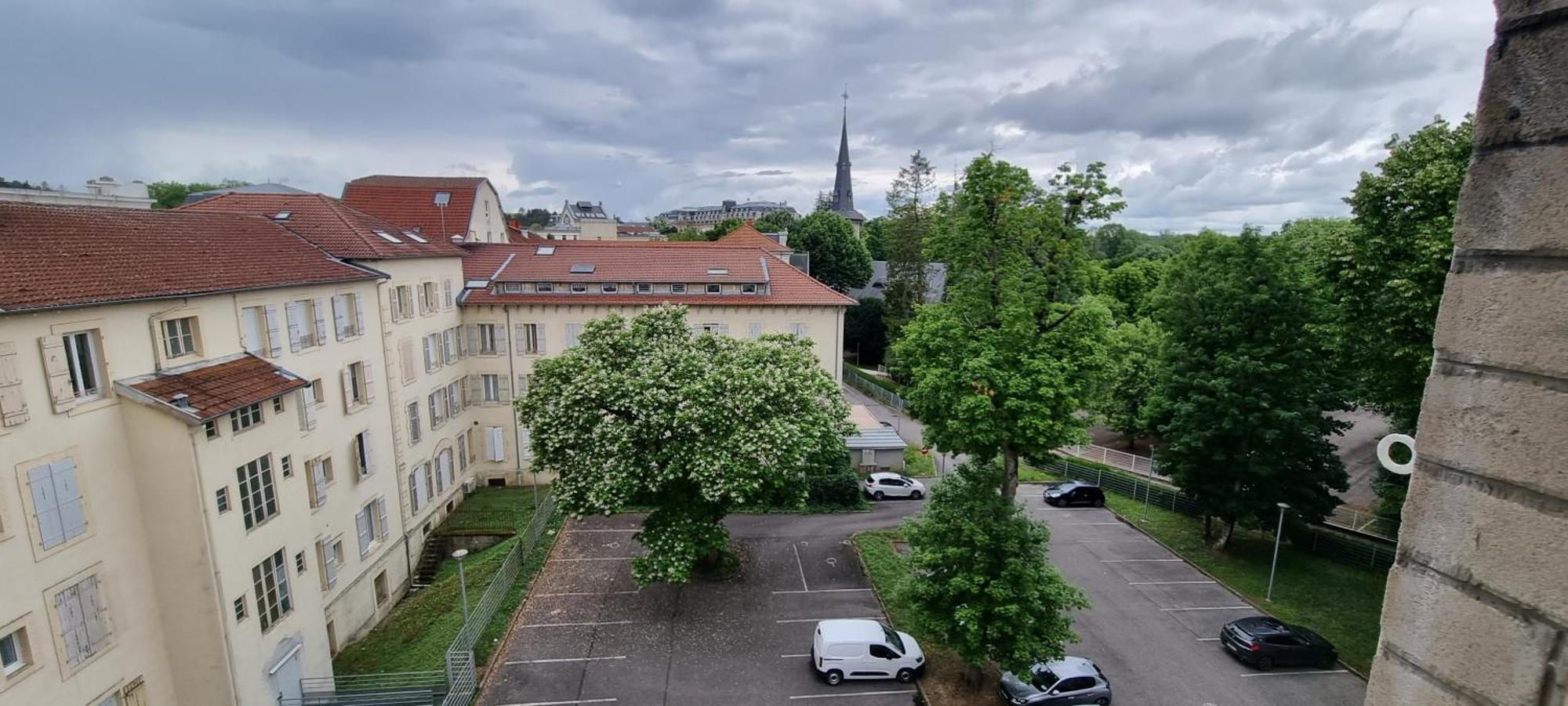 Vittel Studio Neuf Pour Cure Ou Longue Duree Buitenkant foto